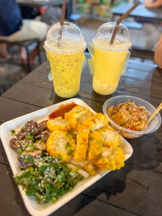 【🇱🇦ラオス】ルアンパバーンのナイトマーケットでローカルグルメを食べ尽くす❣️