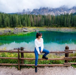 🇮🇹 A very beautiful Lake Carezza, Dolomites, Italy