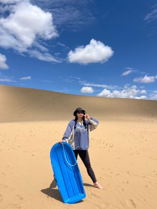 ทะเลทรายขนาดเล็กของมองโกเลียพร้อมกิจกรรมเล่นเลื่อนหิมะและขี่อูฐ🐫