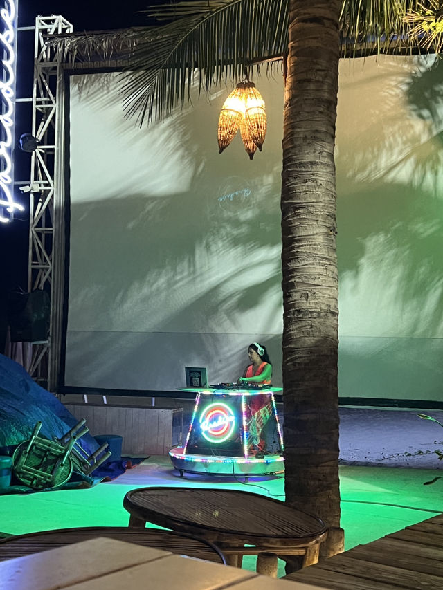ダナン🇻🇳 雰囲気最高⭐️海が見えるバー🍸