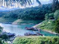 ล่องเรือเที่ยวเขื่อนเชี่ยวหลาน