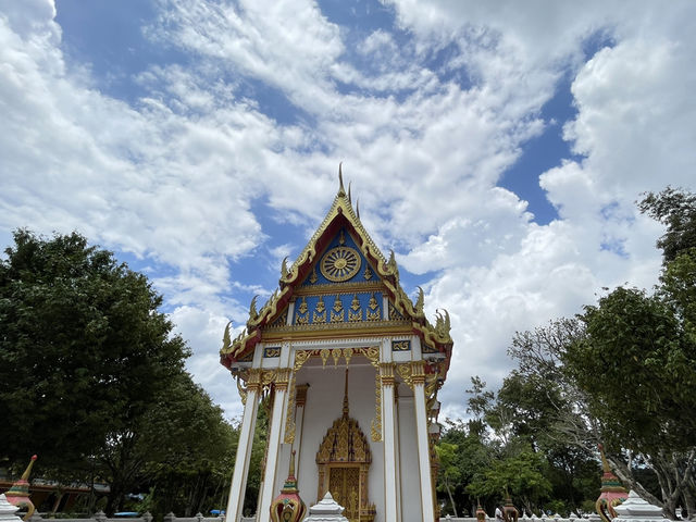 泰國攀牙府 大自然的修行場 Wat Suwan Khuha วัดสุวรรณคูหา