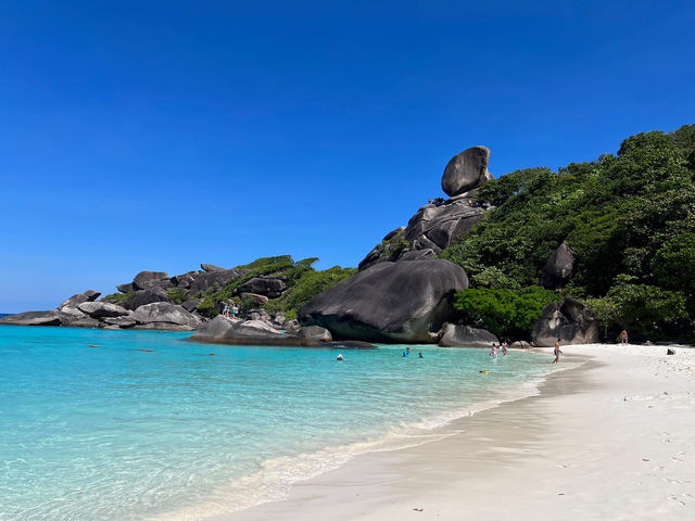 เที่ยวเกาะสิมิลัน ชมความงดงามและน่าทึ่งของทะเลใต้