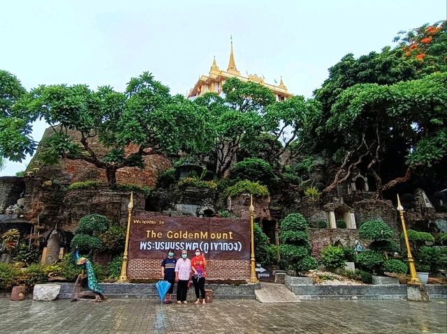 วัดภูเขาทอง กทม.