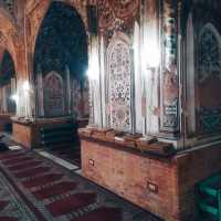 THE ICONIC AND HISTORIC MOSQUE.