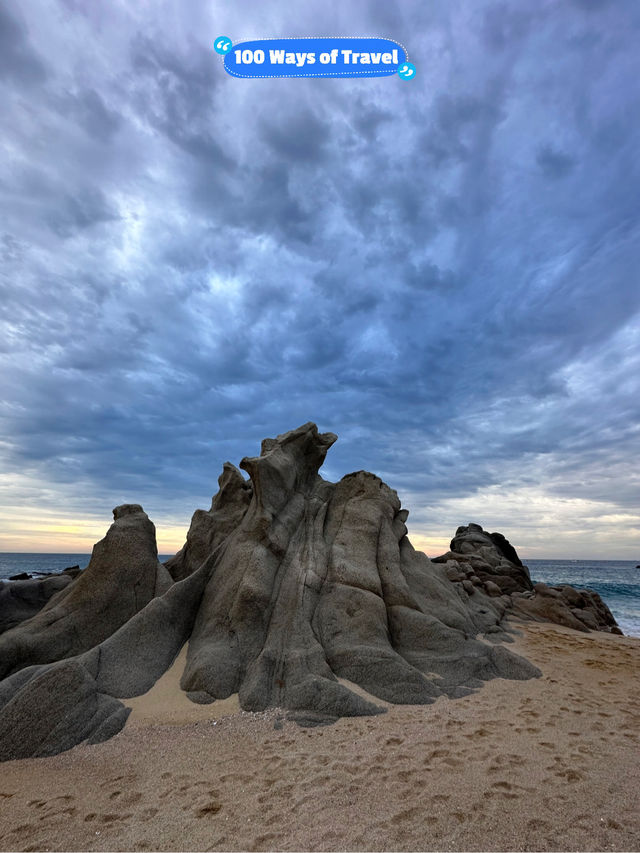 Stunning sunset beach In Los Cabos