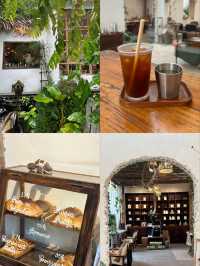 Cam coffee n more คาเฟ่ฮอยอันสุดชิก