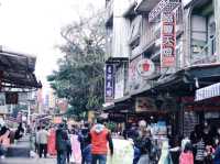 ปล่อยโคมลอยย่านเมืองเก่าที่  Shifen Old Street
