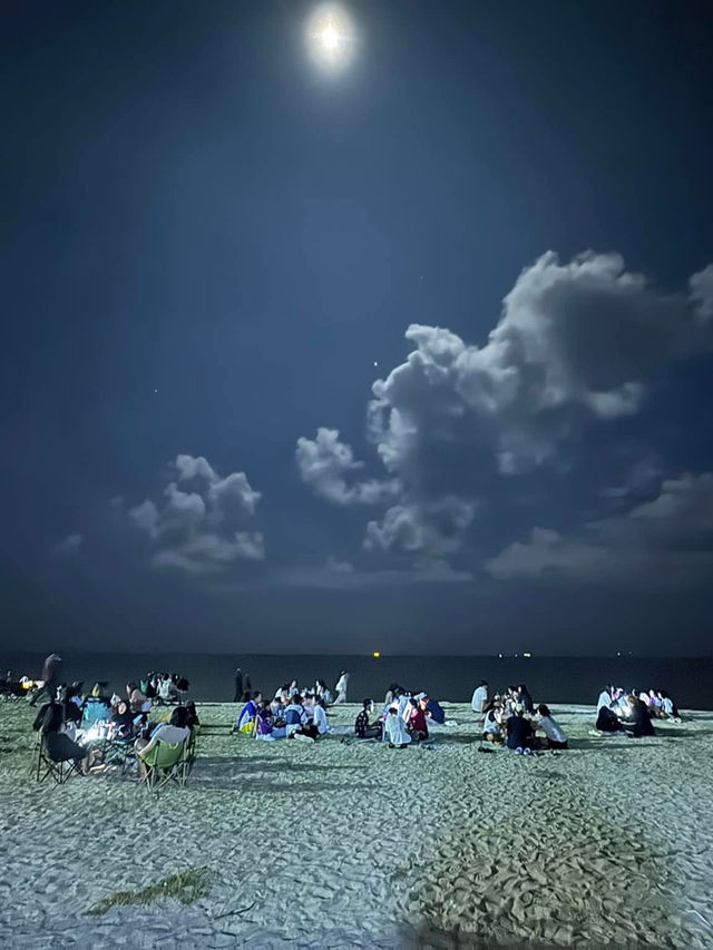 หาดบ่อนนท์ อำเภอ ท่าศาลา จ.นครศรี