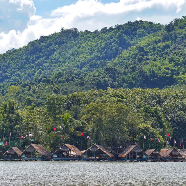 อ่างเก็บน้ำห้วยกระทิง 🏞️✨ จ.เลย