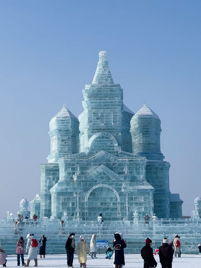 Smiles at Sub Zero temperatures, Only at Harbin Ice and Snow World!  