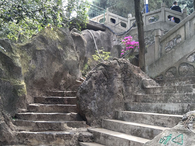 A Journey Through Xishan’s Ancient Pathways