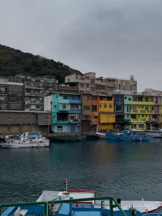 A Splash of Color: Exploring the Zhengbin Port Color Houses in Keelung
