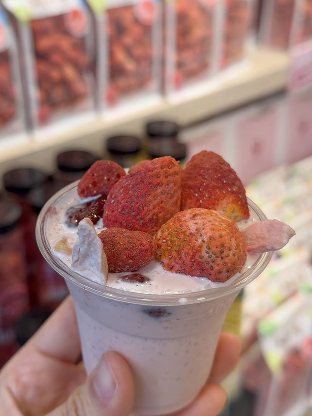 Private House Strawberry 私房草莓 – A Must-Try Strawberry Specialty Shop on Yongkang Street