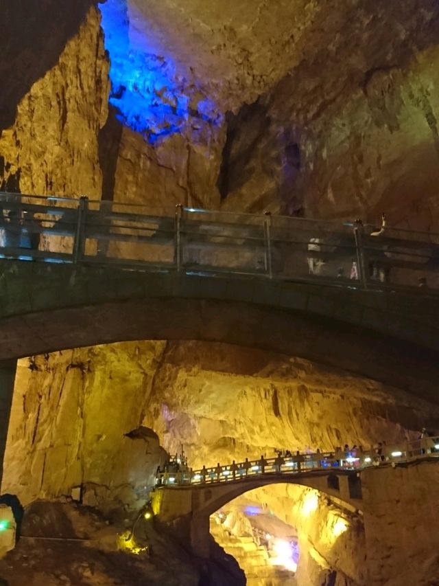 中國最大的喀斯特溶洞博物館：雲南九鄉溶洞