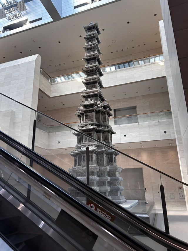 선사시대부터 조선시대까지의 유물을 볼수있는 국립중앙박물관🇰🇷
