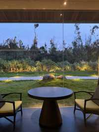 Weizhou Island Reef Hotel: A Seaside Escape Amidst Natural Wonders