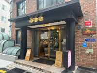 서울 프릳츠 양재점 – 감성 가득한 커피와 베이커리
