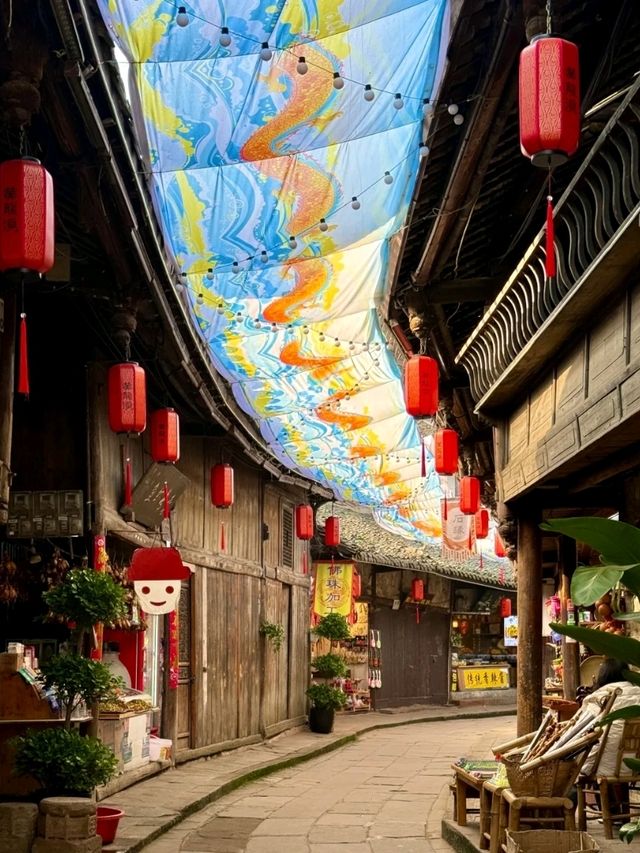 Cultural Street: Showcasing Courtyard Style
