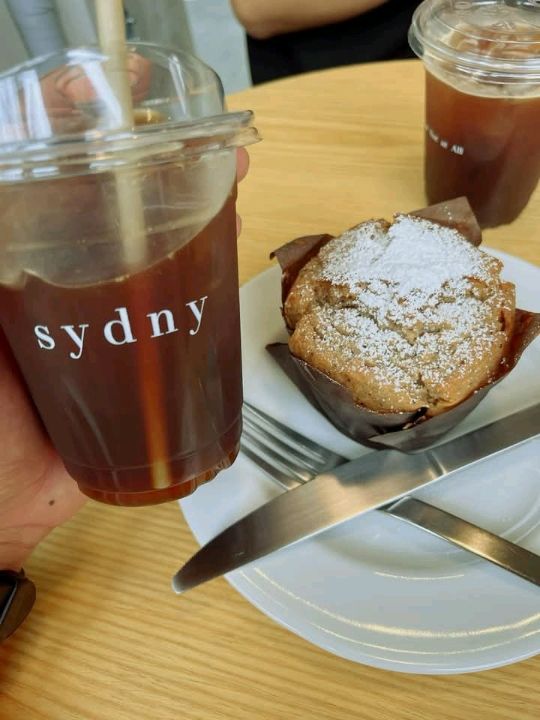 S Y D N Y Cafe