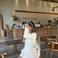 เหมือนยกเขาใหญ่มาไว้ที่บางแสน Serene House Cafe ☕️
