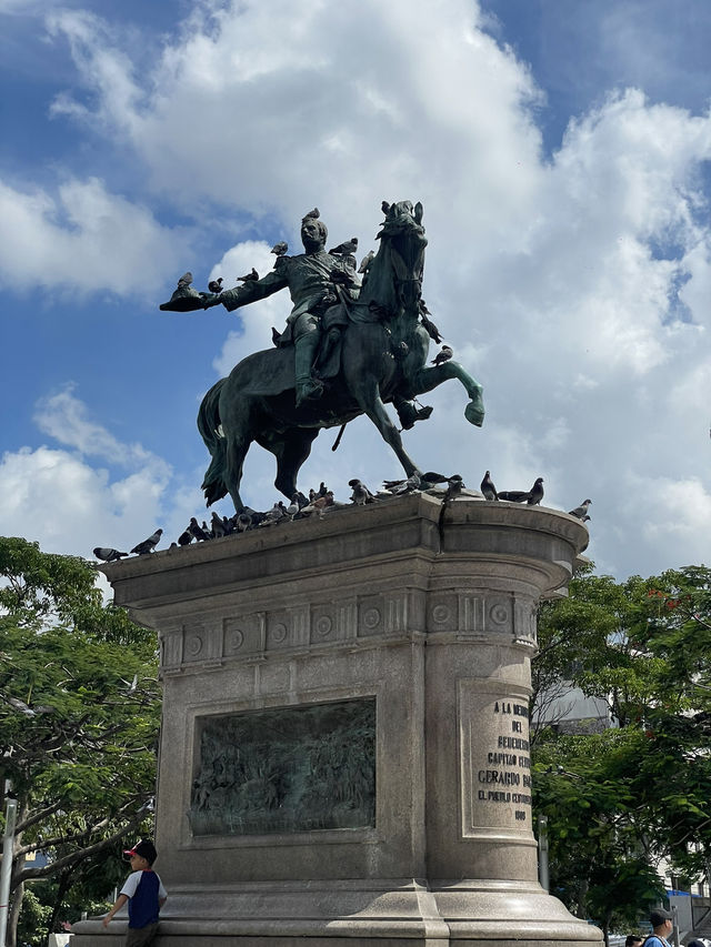 【エルサルバドル】憩いの広場🇸🇻
