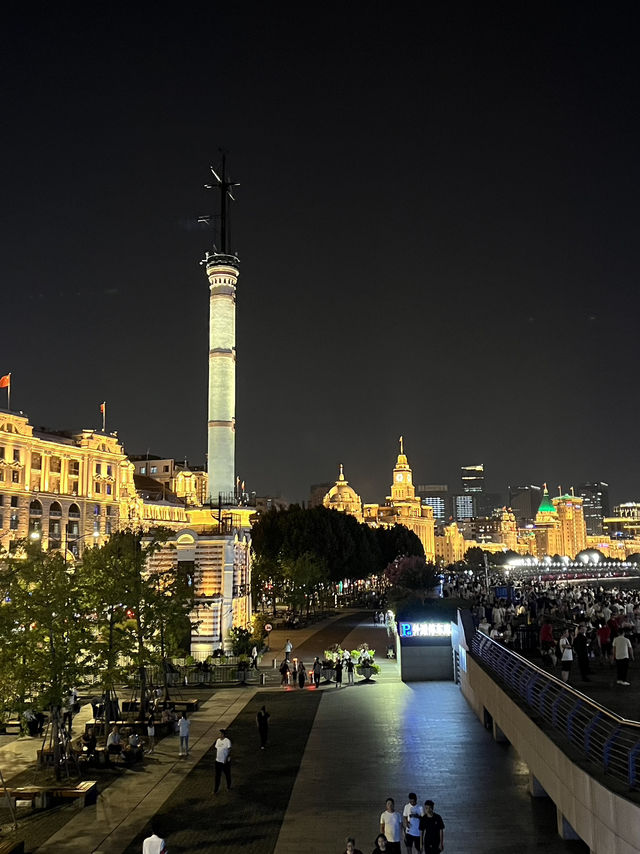 มุมถ่ายรูปสุดฮิต The Bund, Shanghai
