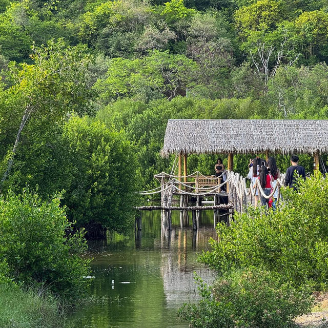 สภากาแฟกลางน้ำ กองเรือตรวจอ่าว อ.สัตหีบ จ.ชลบุรี