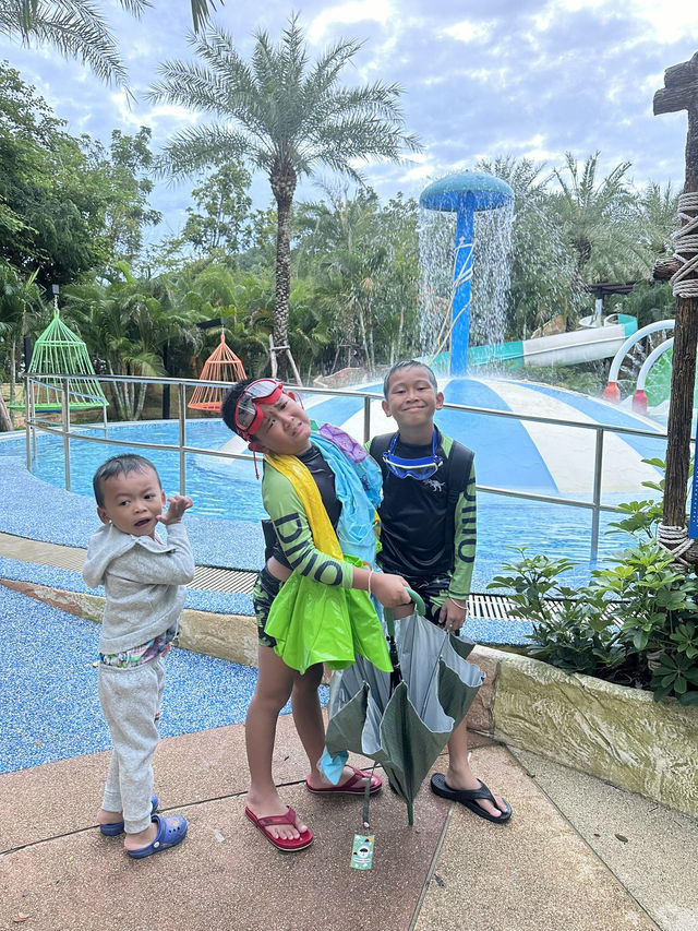 รีวิวกิจกรรมสุดมันส์ของ 3 หนุ่ม ณ สวนน้ำรามายณะ💦