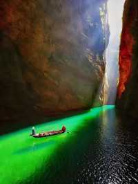 Explore Enshi Gran Canyon in Hubei Province