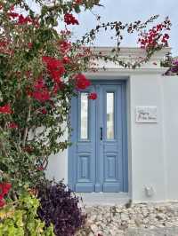 Spring in Pyrgos, Santorini🌸