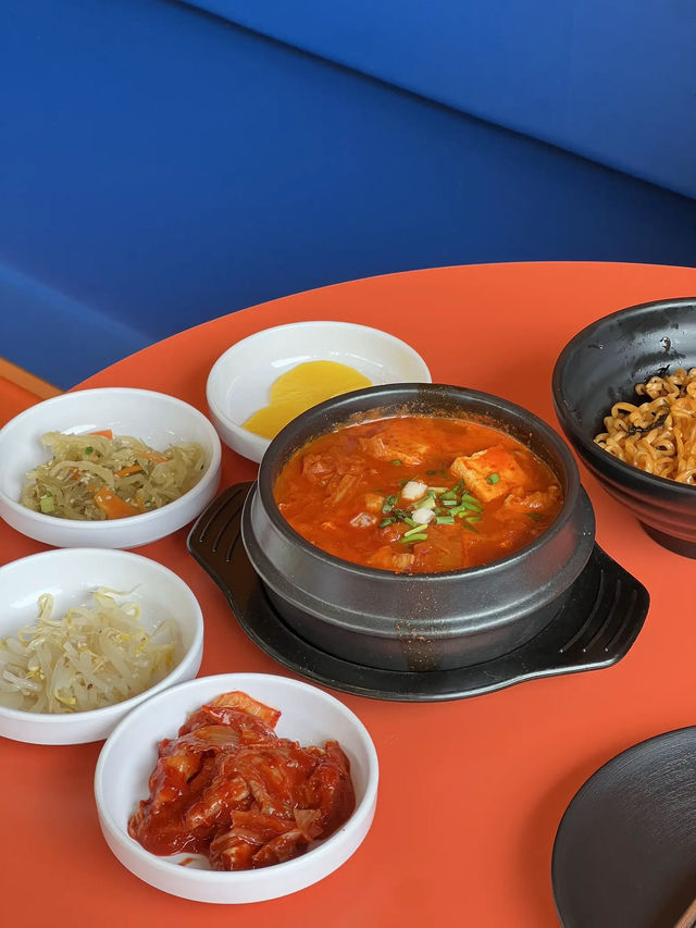 ไก่ทอดเกาหลี! ร้านดังมาเปิดที่ศาลายาแล้ว 🇰🇷🍗 