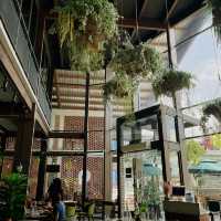 Quirky Comforts at Grumpy Goat Cafe