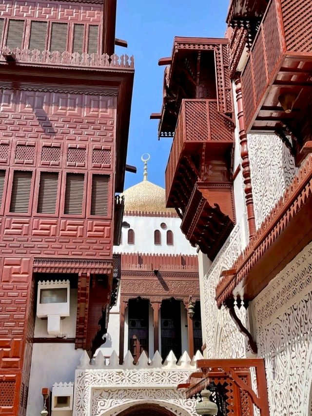 Exploring Al Taybat Museum – Jeddah’s Cultural Treasure 🏛️🌟📚