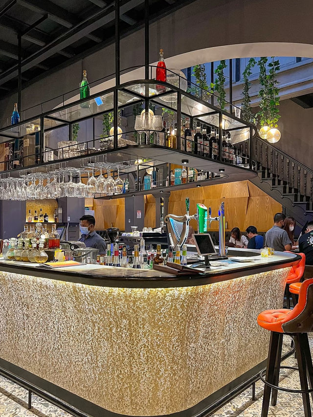 The Loft – Love Lane: a stylish pizzeria and bar