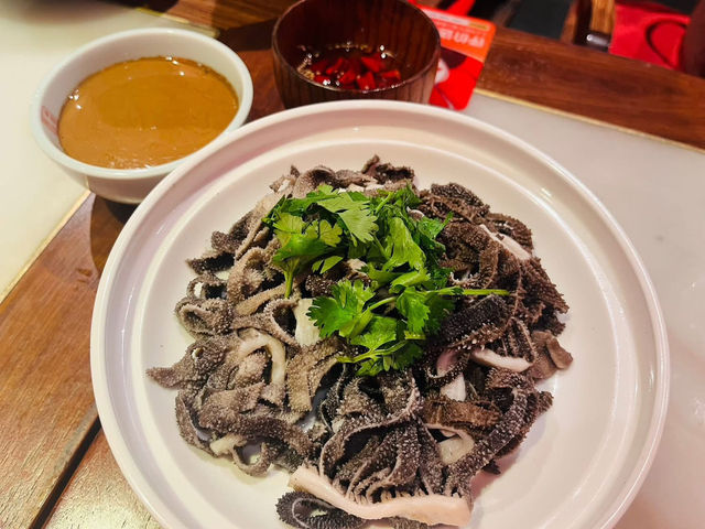 ”เสี่ยวเตี้ยวหลีทาง“ ร้านอาหารปักกิ่ง เซี่ยงไฮ้