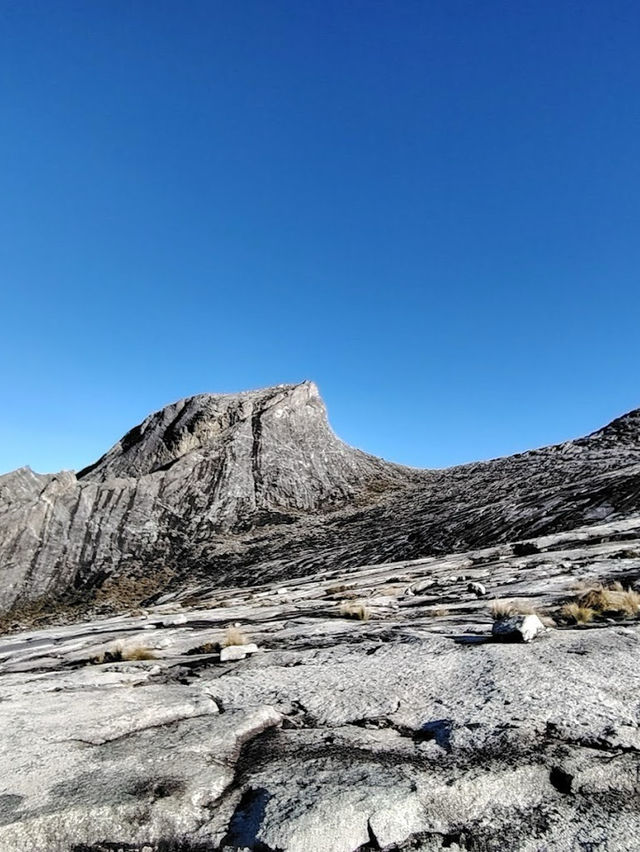 Kinabalu Geopark – UNESCO-Listed Mountain & Biodiversity Hotspot** 🏔️🌿  