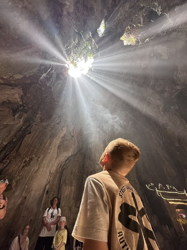 Golden Tranquility at Huyen Khong Cave – A Hidden Sunset Gem in Da Nang