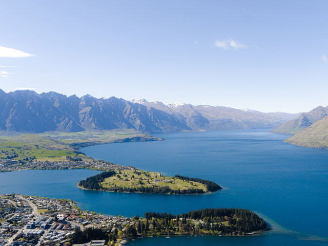 紐西蘭南島必來｜皇后鎮 Queenstown｜夕陽下的湖畔小鎮