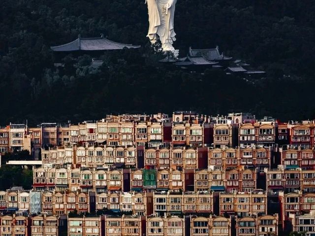 Tranquility in the Heart of the City: Discovering the Serenity of Guanyin Temple with Trip.com