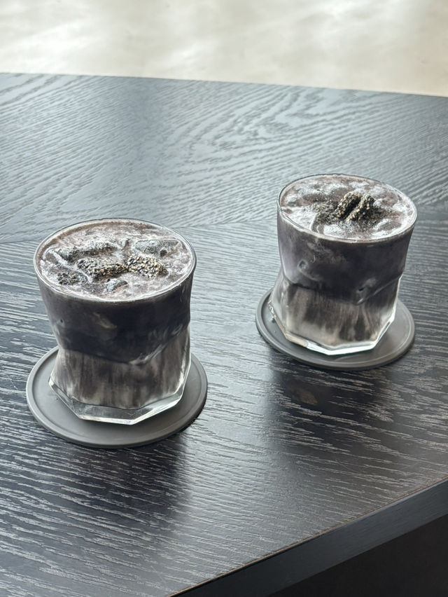 흑임자라떼 카페 엄청 맛있자나?!