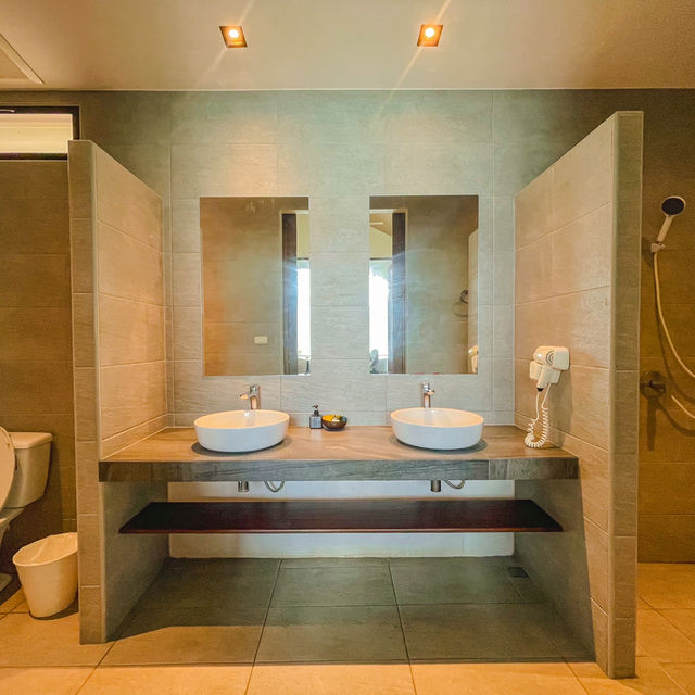 🏝️  Bhuvarin Resort Koh Chang 🐘