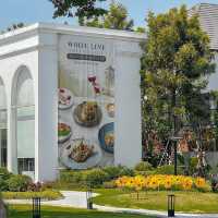 WhiteLine Cafe & Restaurant 