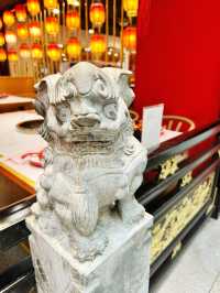 A Fiery Feast at Mudan China Hotpot