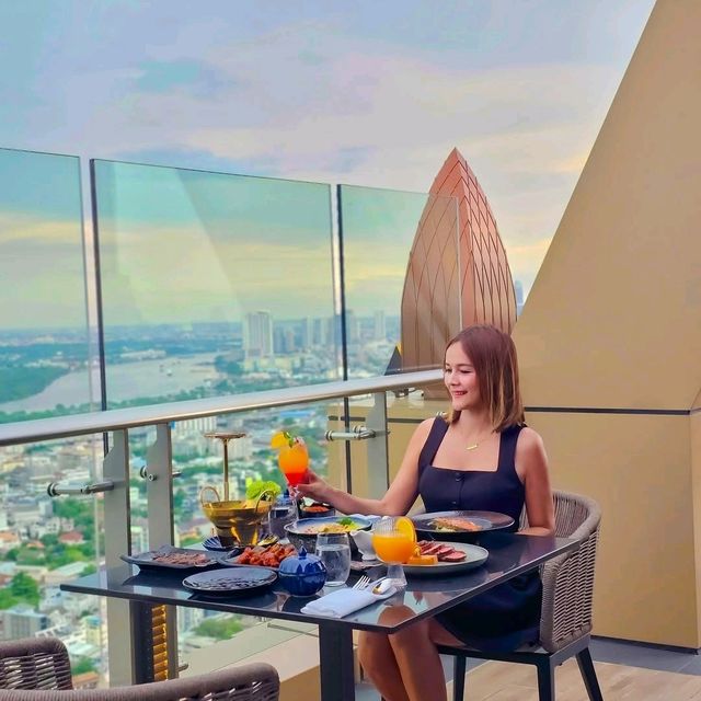 คาเฟ่ ร้านอาหาร บน rooftop ใจกลางกรุง