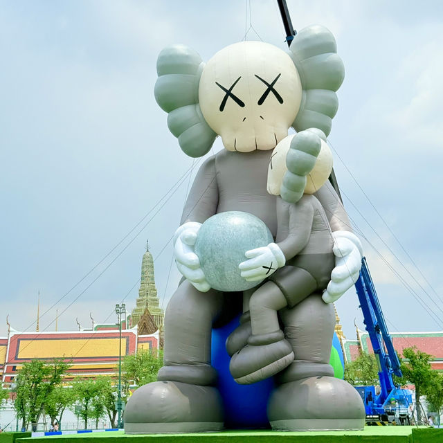 KAWS:HOLIDAY THAILAND 🎨