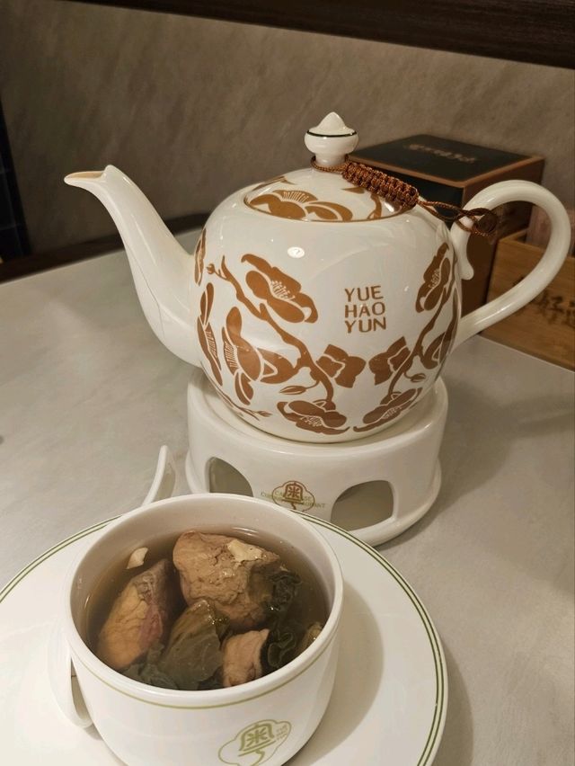 適合一家大食食飯的粵好運，精緻廣東菜