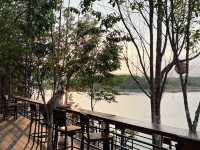 อ่างน้ำตง เลควิวคาเฟ่ เมืองเฟือง