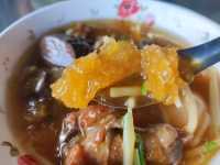 ร้านก๋วยจั๊บเก่าแก่ในตำนานเมืองแปดริ้ว