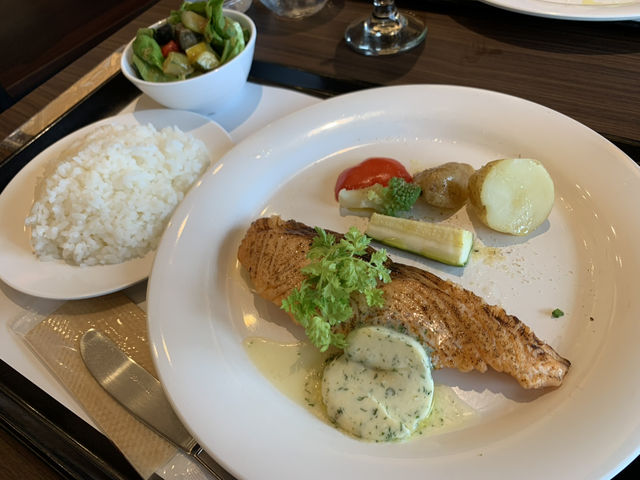 在雲端吃午餐